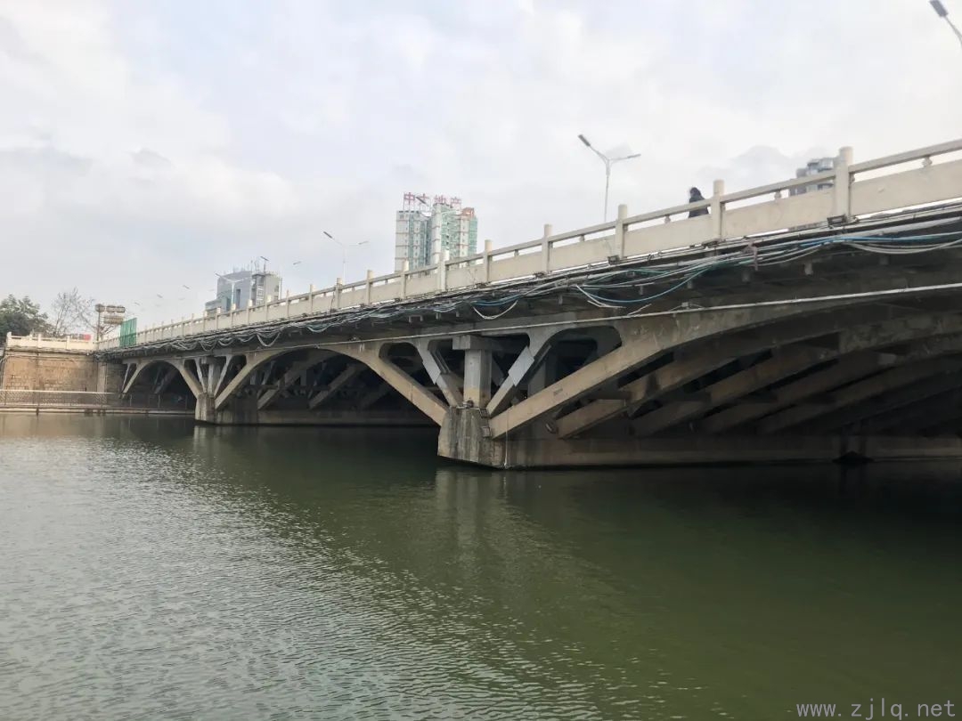 新余主城區(qū)18座橋梁安裝上了科技含量較高的監(jiān)測系統(tǒng)