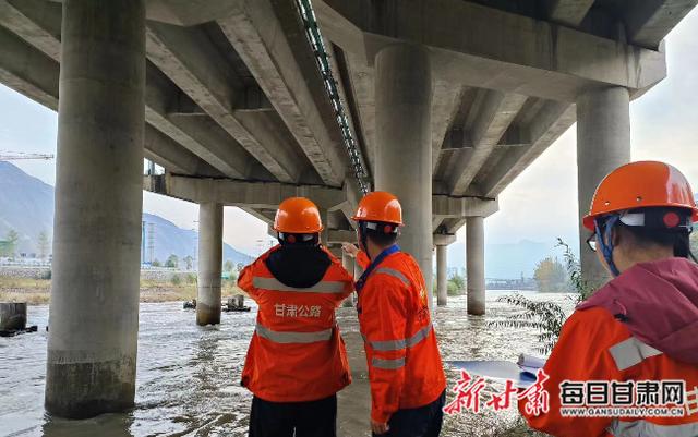 甘肅隴南對(duì)276座橋梁、103座隧道開(kāi)展全面的“健康體檢”