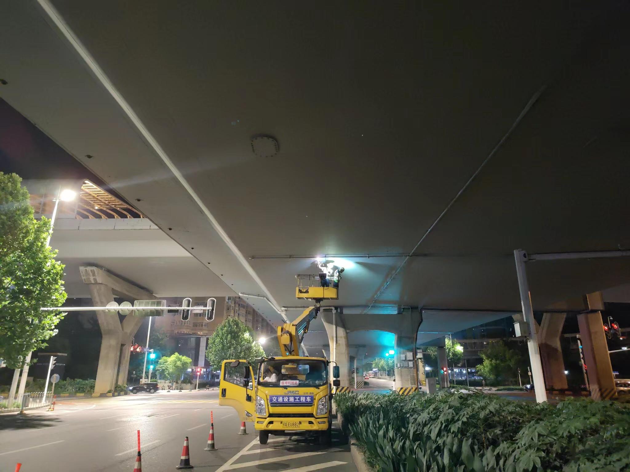 湖北武漢市道路橋隧安全監(jiān)管平臺已實現(xiàn)對812座橋梁24小時監(jiān)測橋梁健康狀況