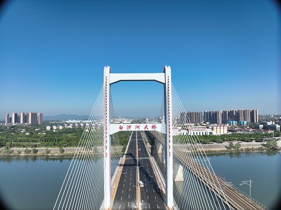 橋梁輕量化監(jiān)測